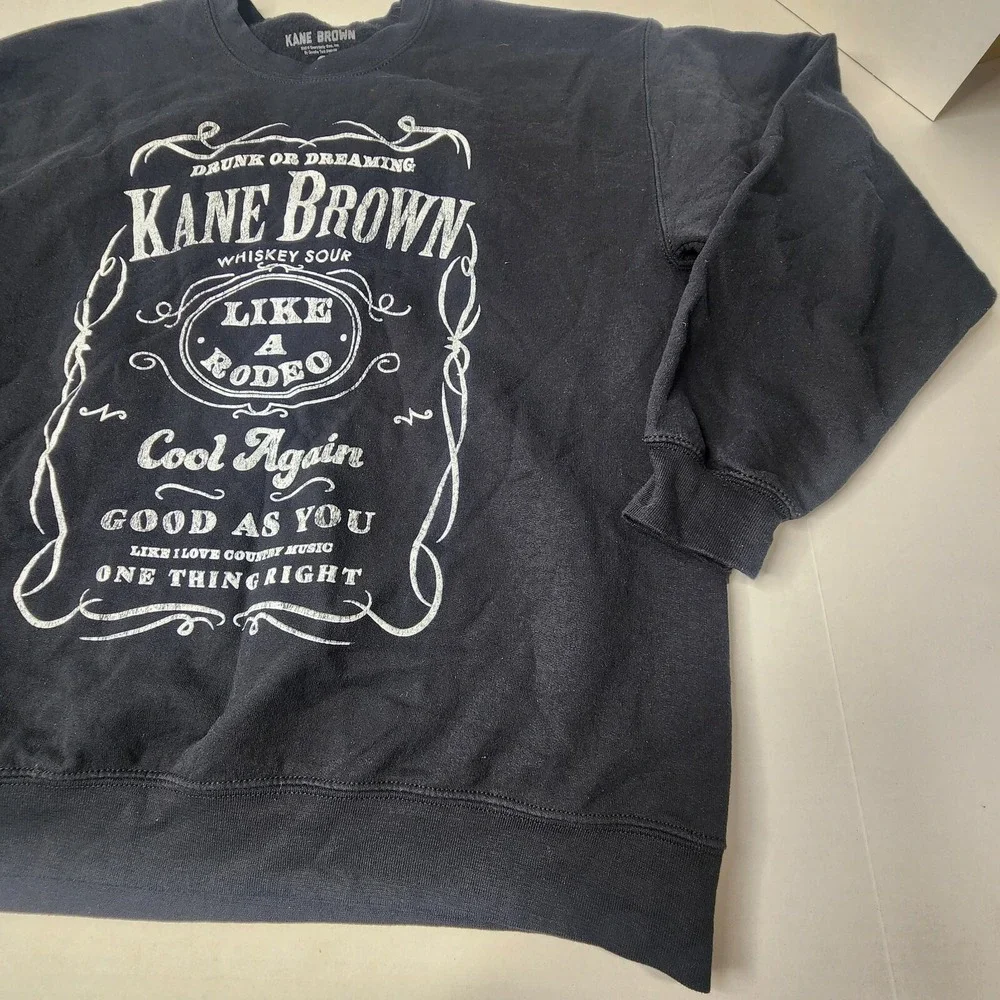 Goodie Two Sleeves Drunk Or Dreaming Kane Brown Crew Neck Sweatshirt Large Women